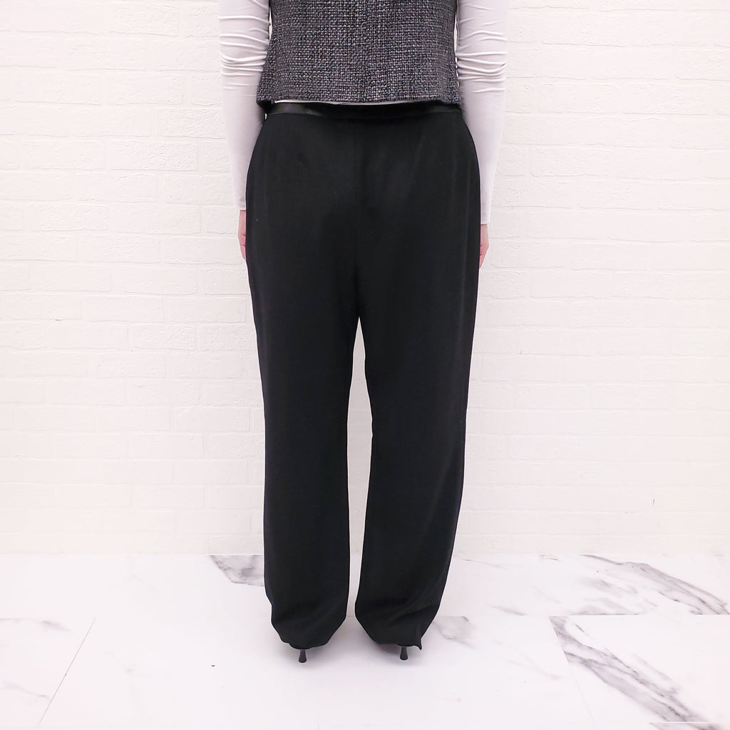 CHANEL BLACK FELT TROUSERS WITH LEATHER AND LOGO DETAIL - SIZE 42
