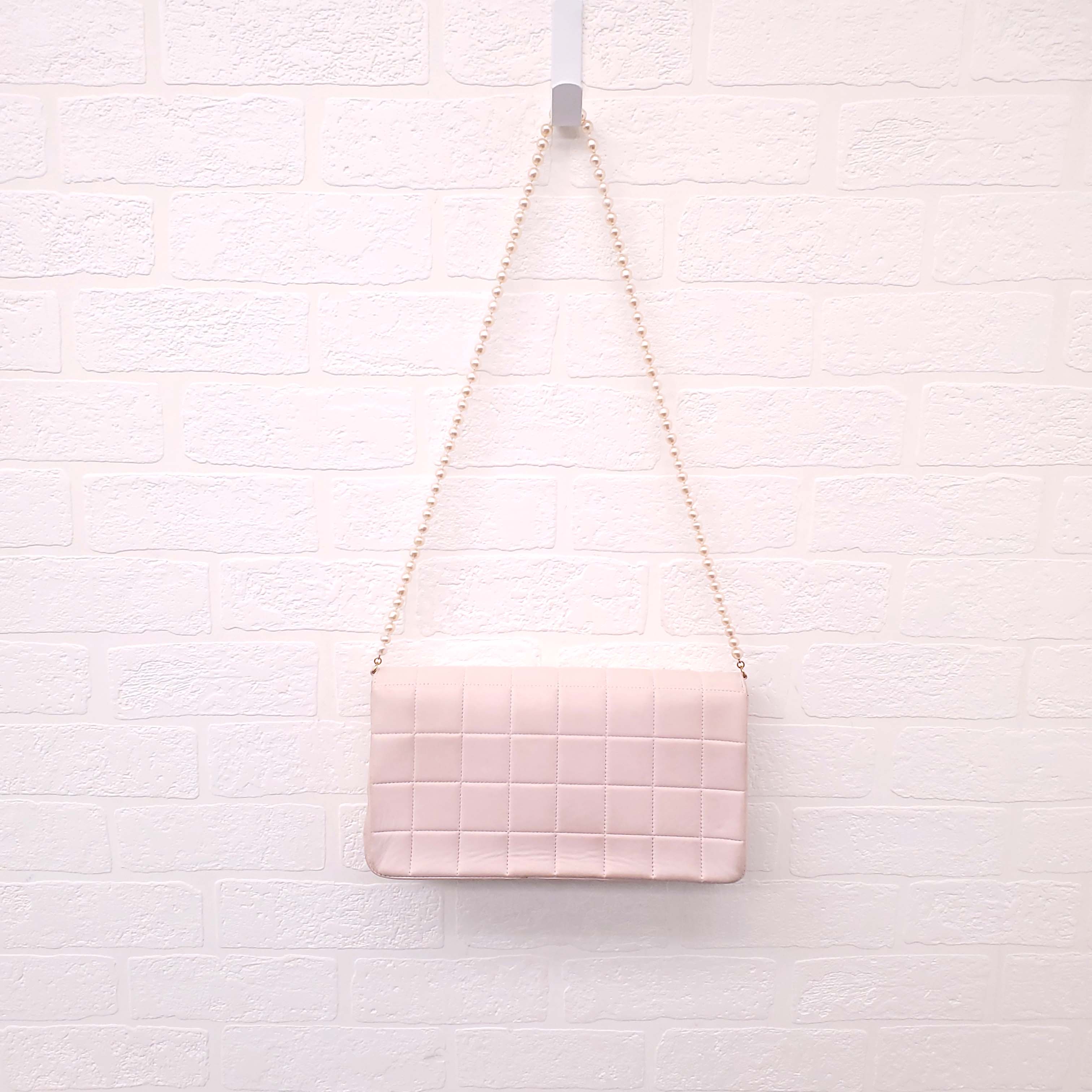 CHANEL PINK PEARL FLAP BAG