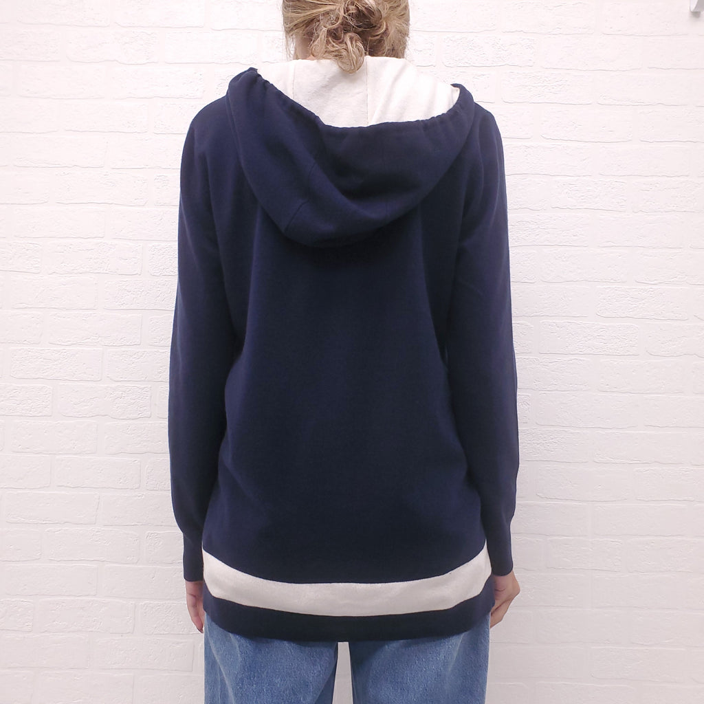 LORO PIANA NAVY CASHMERE SWEATER WITH CREAM STRIPE DETAIL - SIZE M