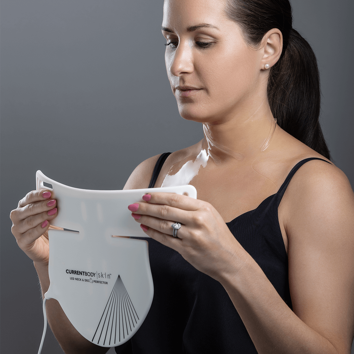 CurrentBody Skin LED 4-in-1 Face & Neck Kit (Worth $889)